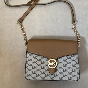 Michael Kors MK Vanna md shoulder tan brown signature flap genuine leather